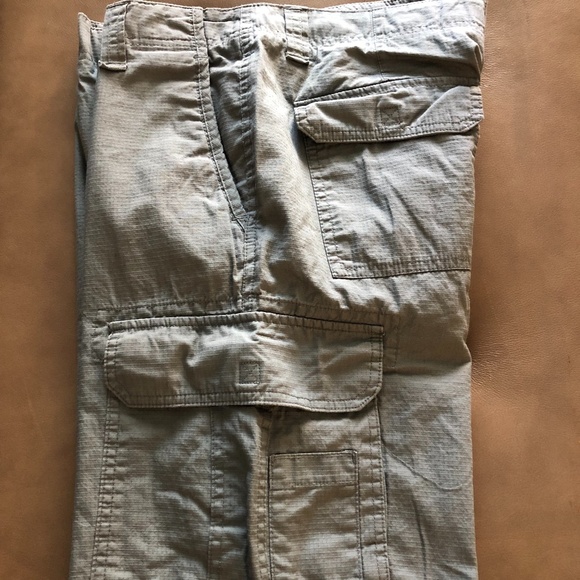 CHAPS Cargo Pants - Picture 4 of 4